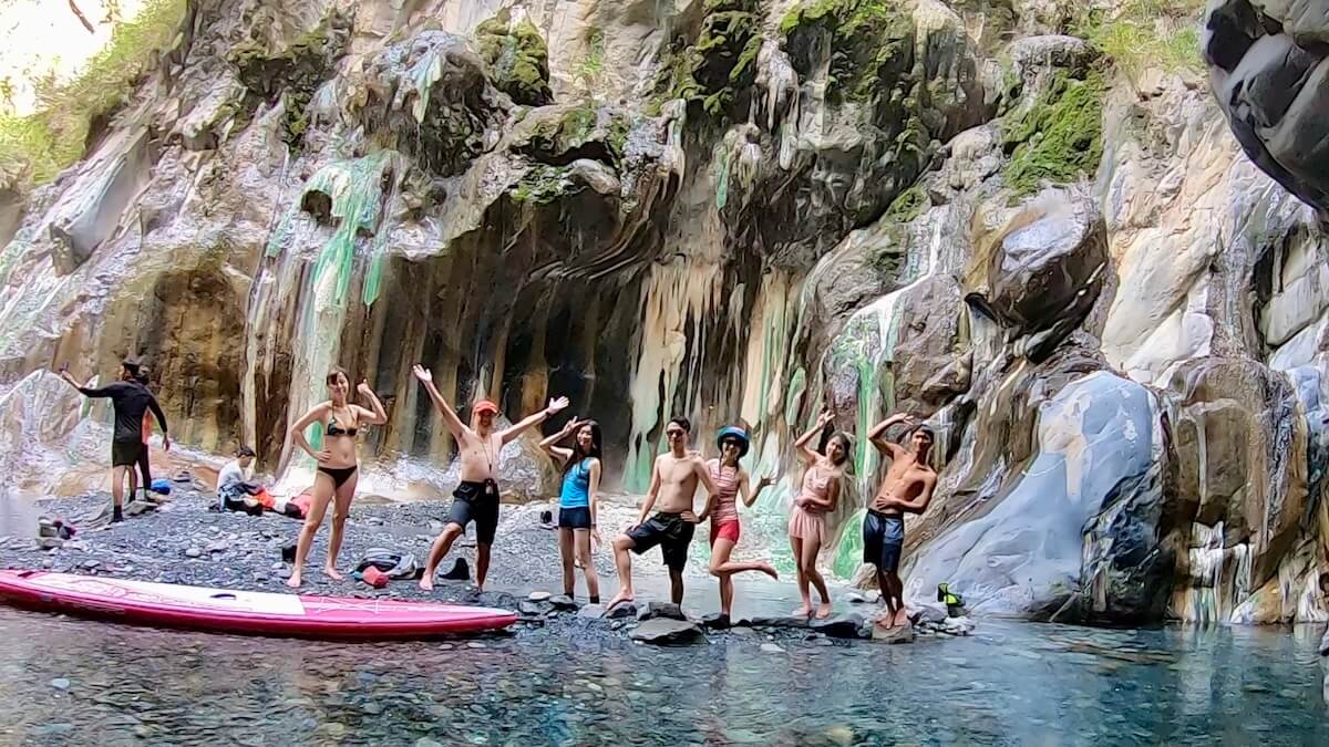 栗松野溪溫泉一日行程 台東海端峽谷藍綠瀑布野溪溫泉秘境｜Wilds 好野人